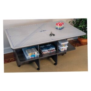Horn_7600 Table_lifestyle