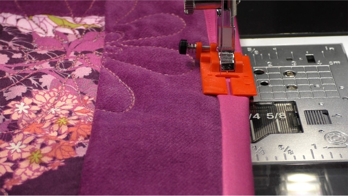 SewFine Ultra T Set # 2 Quilt Binding Foot attaching binding