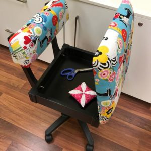 Hydraulic chair